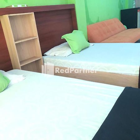Seungit Syariah Inn Tebet Mitra Reddoorz Yakarta Exterior foto