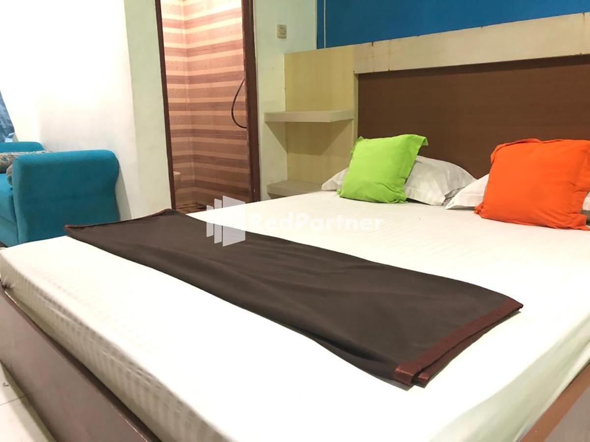 Seungit Syariah Inn Tebet Mitra Reddoorz Yakarta Exterior foto