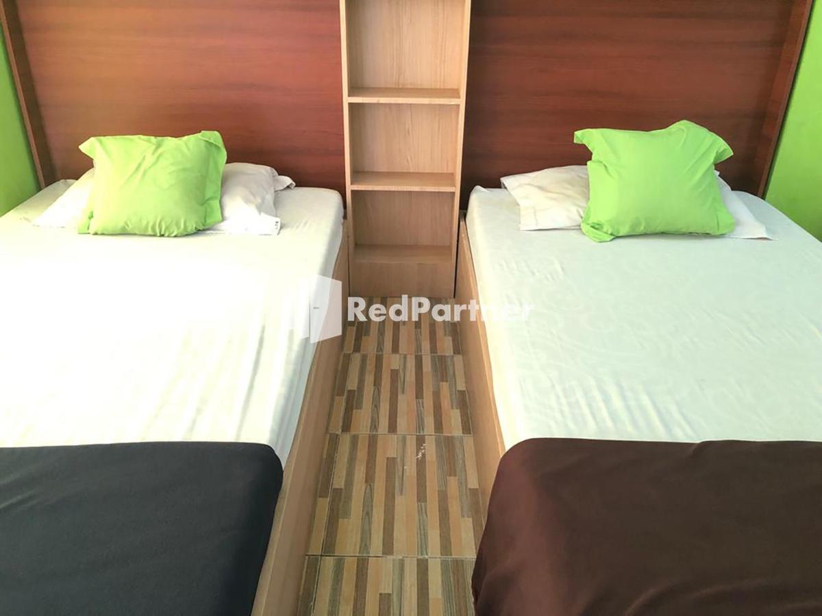 Seungit Syariah Inn Tebet Mitra Reddoorz Yakarta Exterior foto