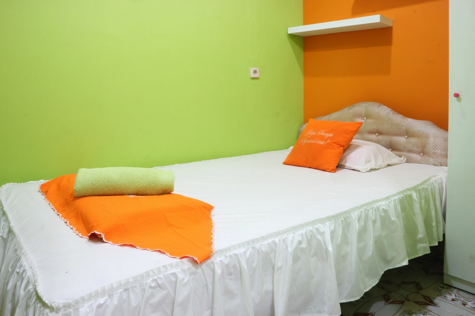 Seungit Syariah Inn Tebet Mitra Reddoorz Yakarta Exterior foto